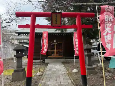 熊野神社の{uncategorized: "未分類", other: "その他", undefined: "問題あり", building: "その他建物", grave: "お墓", sacred_gate: "鳥居", guardian: "狛犬", statue: "像", buddha: "仏像", history: "歴史", nature: "自然", garden: "庭園", animal: "動物", pagoda: "塔", temizu: "手水舎", mountain_gate: "山門・神門", sanctuary: "本殿・本堂", subordinate: "末社・摂社", art: "芸術", scenery: "景色", jizo: "地蔵", ema: "絵馬", goshuin: "御朱印", omikuji: "おみくじ", items: "授与品その他", amulet: "お守り", goshuincho: "御朱印帳", eats: "食事", festival: "お祭り", votive_dance: "神楽", shichigosan: "七五三参", wedding: "結婚式", experience: "体験その他", initially: "初詣", around: "周辺", anti_infection: "感染症対策"}