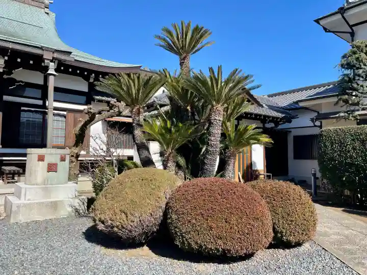 妙典寺の{uncategorized: "未分類", other: "その他", undefined: "問題あり", building: "その他建物", grave: "お墓", sacred_gate: "鳥居", guardian: "狛犬", statue: "像", buddha: "仏像", history: "歴史", nature: "自然", garden: "庭園", animal: "動物", pagoda: "塔", temizu: "手水舎", mountain_gate: "山門・神門", sanctuary: "本殿・本堂", subordinate: "末社・摂社", art: "芸術", scenery: "景色", jizo: "地蔵", ema: "絵馬", goshuin: "御朱印", omikuji: "おみくじ", items: "授与品その他", amulet: "お守り", goshuincho: "御朱印帳", eats: "食事", festival: "お祭り", votive_dance: "神楽", shichigosan: "七五三参", wedding: "結婚式", experience: "体験その他", initially: "初詣", around: "周辺", anti_infection: "感染症対策"}
