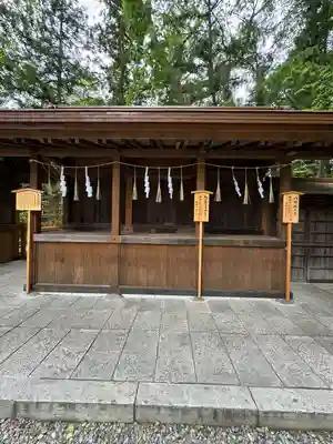 諏訪大社下社秋宮の末社・摂社