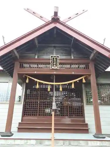 三川神社の本殿