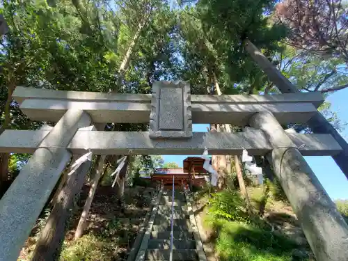 阿久津「田村神社」（郡山市阿久津町）旧社名：伊豆箱根三嶋三社の鳥居