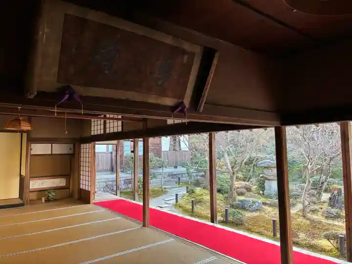 圓光寺の{uncategorized: "未分類", other: "その他", undefined: "問題あり", building: "その他建物", grave: "お墓", sacred_gate: "鳥居", guardian: "狛犬", statue: "像", buddha: "仏像", history: "歴史", nature: "自然", garden: "庭園", animal: "動物", pagoda: "塔", temizu: "手水舎", mountain_gate: "山門・神門", sanctuary: "本殿・本堂", subordinate: "末社・摂社", art: "芸術", scenery: "景色", jizo: "地蔵", ema: "絵馬", goshuin: "御朱印", omikuji: "おみくじ", items: "授与品その他", amulet: "お守り", goshuincho: "御朱印帳", eats: "食事", festival: "お祭り", votive_dance: "神楽", shichigosan: "七五三参", wedding: "結婚式", experience: "体験その他", initially: "初詣", around: "周辺", anti_infection: "感染症対策"}