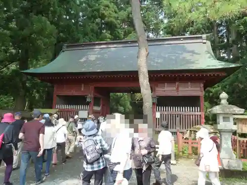 出羽神社(出羽三山神社)～三神合祭殿～の山門