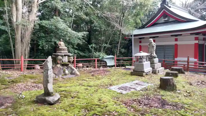 多聞院の{uncategorized: "未分類", other: "その他", undefined: "問題あり", building: "その他建物", grave: "お墓", sacred_gate: "鳥居", guardian: "狛犬", statue: "像", buddha: "仏像", history: "歴史", nature: "自然", garden: "庭園", animal: "動物", pagoda: "塔", temizu: "手水舎", mountain_gate: "山門・神門", sanctuary: "本殿・本堂", subordinate: "末社・摂社", art: "芸術", scenery: "景色", jizo: "地蔵", ema: "絵馬", goshuin: "御朱印", omikuji: "おみくじ", items: "授与品その他", amulet: "お守り", goshuincho: "御朱印帳", eats: "食事", festival: "お祭り", votive_dance: "神楽", shichigosan: "七五三参", wedding: "結婚式", experience: "体験その他", initially: "初詣", around: "周辺", anti_infection: "感染症対策"}