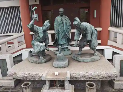 妙法寺の像