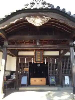 神館飯野高市本多神社の本殿・本堂