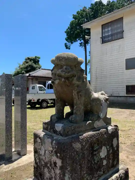 臼井神社の狛犬