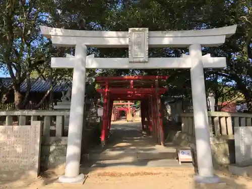 白鳥神社の鳥居