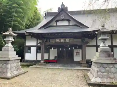 八王寺の本殿・本堂