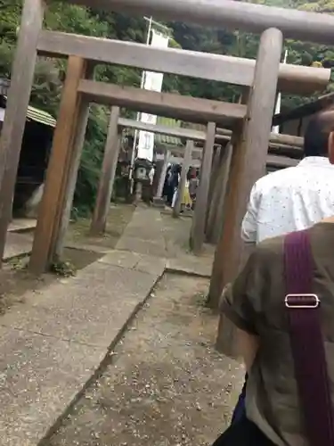 銭洗弁財天宇賀福神社の鳥居