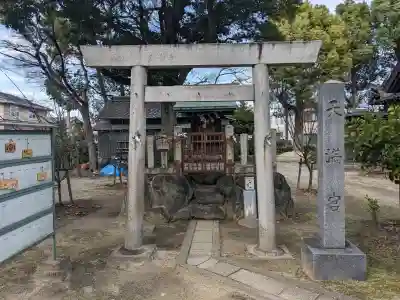 長良八劔社の{uncategorized: "未分類", other: "その他", undefined: "問題あり", building: "その他建物", grave: "お墓", sacred_gate: "鳥居", guardian: "狛犬", statue: "像", buddha: "仏像", history: "歴史", nature: "自然", garden: "庭園", animal: "動物", pagoda: "塔", temizu: "手水舎", mountain_gate: "山門・神門", sanctuary: "本殿・本堂", subordinate: "末社・摂社", art: "芸術", scenery: "景色", jizo: "地蔵", ema: "絵馬", goshuin: "御朱印", omikuji: "おみくじ", items: "授与品その他", amulet: "お守り", goshuincho: "御朱印帳", eats: "食事", festival: "お祭り", votive_dance: "神楽", shichigosan: "七五三参", wedding: "結婚式", experience: "体験その他", initially: "初詣", around: "周辺", anti_infection: "感染症対策"}