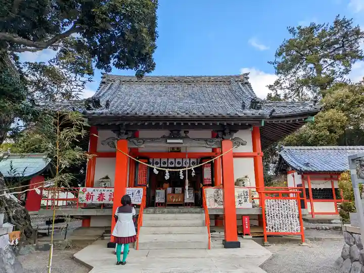 高塚熊野神社の本殿・本堂