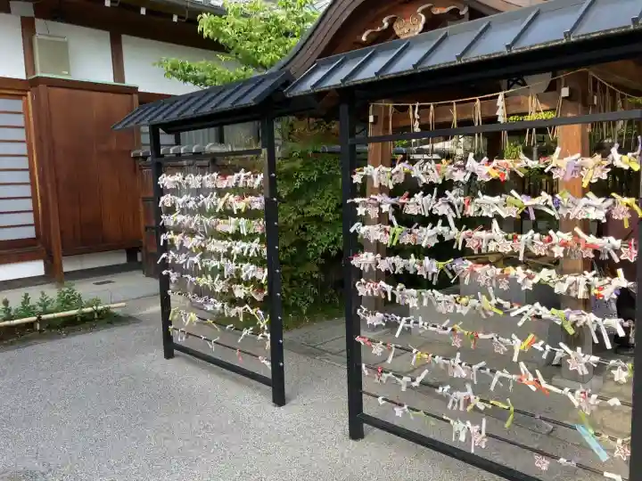 晴明神社の{uncategorized: "未分類", other: "その他", undefined: "問題あり", building: "その他建物", grave: "お墓", sacred_gate: "鳥居", guardian: "狛犬", statue: "像", buddha: "仏像", history: "歴史", nature: "自然", garden: "庭園", animal: "動物", pagoda: "塔", temizu: "手水舎", mountain_gate: "山門・神門", sanctuary: "本殿・本堂", subordinate: "末社・摂社", art: "芸術", scenery: "景色", jizo: "地蔵", ema: "絵馬", goshuin: "御朱印", omikuji: "おみくじ", items: "授与品その他", amulet: "お守り", goshuincho: "御朱印帳", eats: "食事", festival: "お祭り", votive_dance: "神楽", shichigosan: "七五三参", wedding: "結婚式", experience: "体験その他", initially: "初詣", around: "周辺", anti_infection: "感染症対策"}