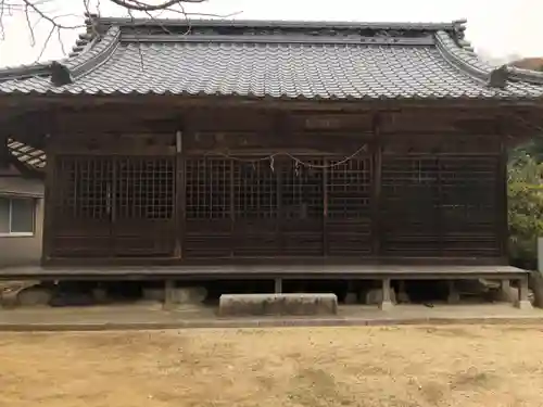 多和神社の本殿