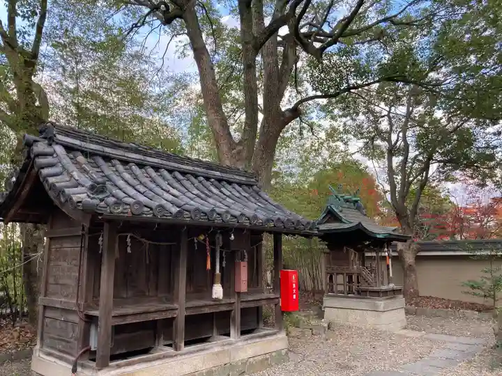 魚吹八幡神社の末社・摂社