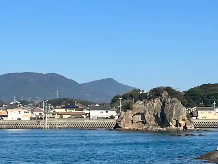 元嶋神社の{uncategorized: "未分類", other: "その他", undefined: "問題あり", building: "その他建物", grave: "お墓", sacred_gate: "鳥居", guardian: "狛犬", statue: "像", buddha: "仏像", history: "歴史", nature: "自然", garden: "庭園", animal: "動物", pagoda: "塔", temizu: "手水舎", mountain_gate: "山門・神門", sanctuary: "本殿・本堂", subordinate: "末社・摂社", art: "芸術", scenery: "景色", jizo: "地蔵", ema: "絵馬", goshuin: "御朱印", omikuji: "おみくじ", items: "授与品その他", amulet: "お守り", goshuincho: "御朱印帳", eats: "食事", festival: "お祭り", votive_dance: "神楽", shichigosan: "七五三参", wedding: "結婚式", experience: "体験その他", initially: "初詣", around: "周辺", anti_infection: "感染症対策"}