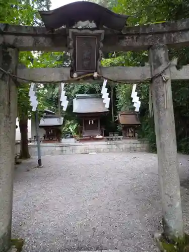 日牟禮八幡宮の鳥居