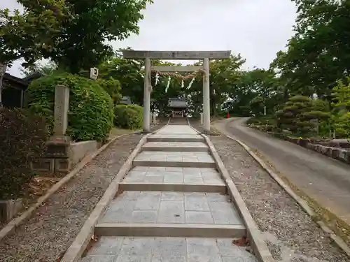 神明社（新田神明社）の鳥居