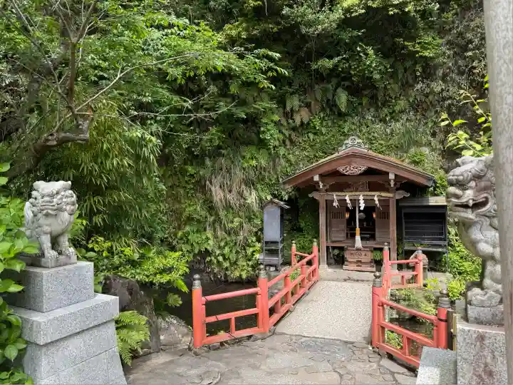 銭洗弁財天宇賀福神社(神奈川県)