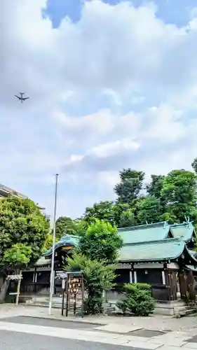 白金氷川神社の本殿