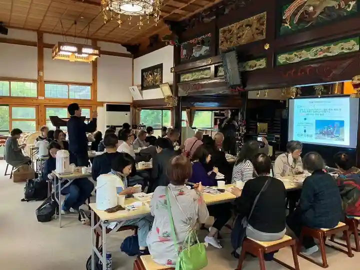 長徳寺の本殿・本堂