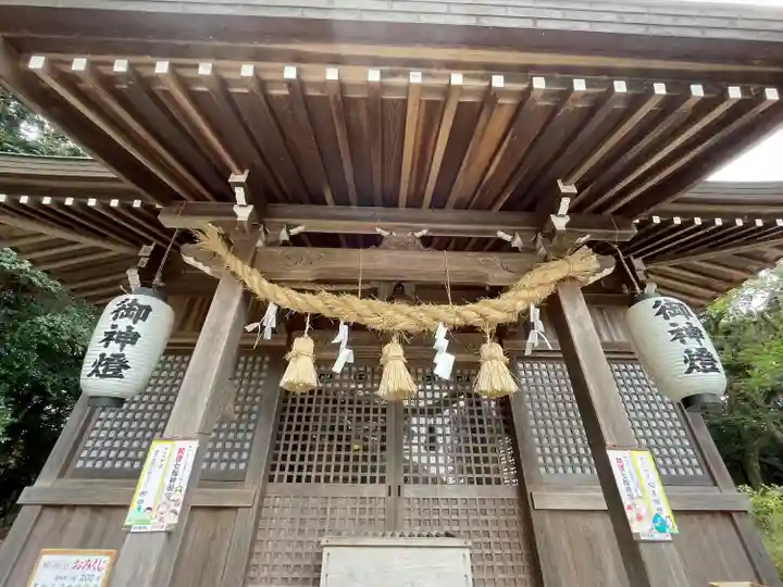 埴生神社の本殿・本堂