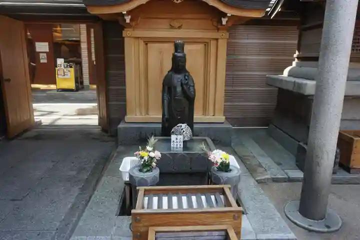 とげぬき地蔵尊 高岩寺の仏像