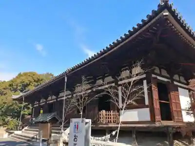 薬師寺の本殿・本堂