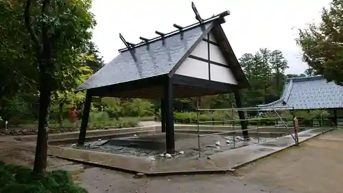 彌彦神社の建物その他