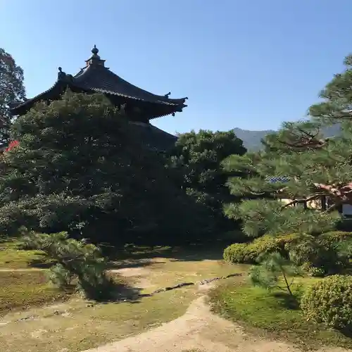 鹿王院の庭園