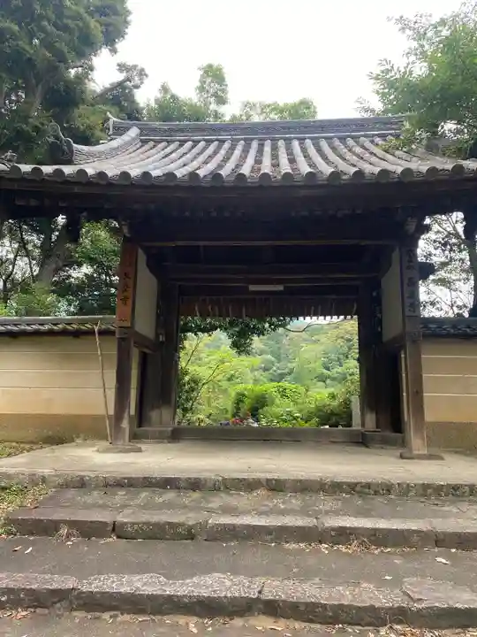 長岳寺の山門・神門
