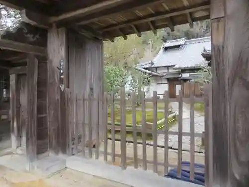 竜松院の山門・神門