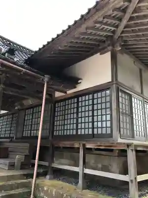 霊感寺の本殿・本堂