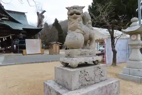 賀羅加波神社の狛犬