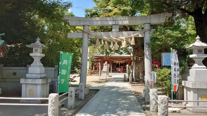 新田神社の鳥居