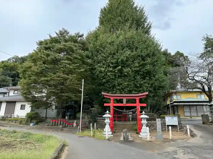 東中野熊野神社の鳥居