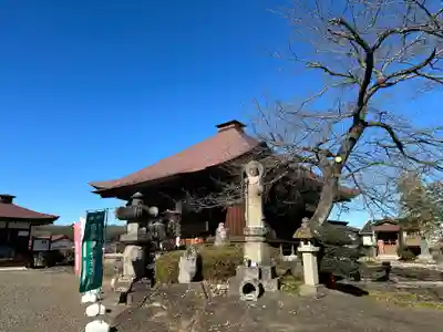 龍石寺の本殿・本堂