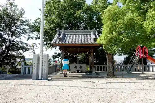 八幡社 (堤町)の手水舎