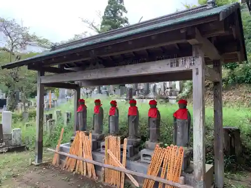 薬王院円如寺の地蔵