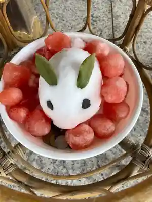 彌彦神社　(伊夜日子神社)の像