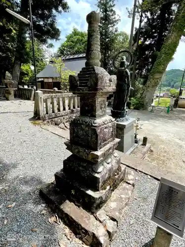 普光寺の塔