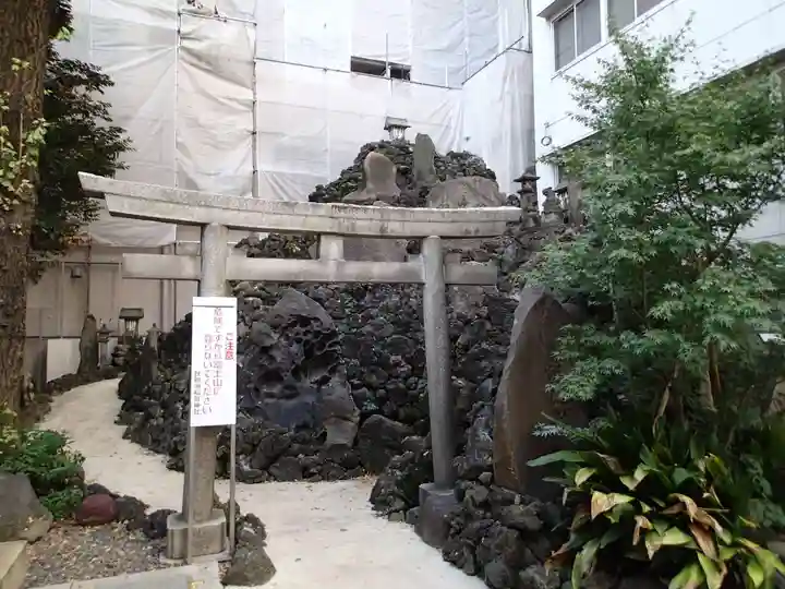 鐵砲洲稲荷神社の鳥居