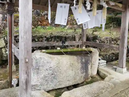 日吉神社（勝野）の手水舎