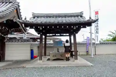 大智院(清水寺大智院)の手水舎
