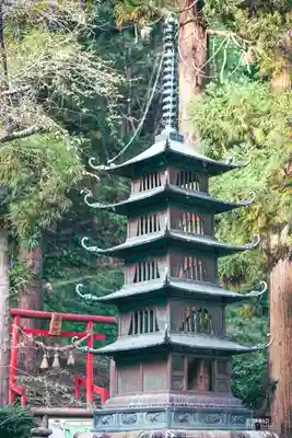 横山不動尊の塔