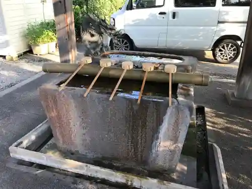 寒川神社の手水舎