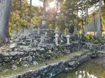 浄眼寺の{uncategorized: "未分類", other: "その他", undefined: "問題あり", building: "その他建物", grave: "お墓", sacred_gate: "鳥居", guardian: "狛犬", statue: "像", buddha: "仏像", history: "歴史", nature: "自然", garden: "庭園", animal: "動物", pagoda: "塔", temizu: "手水舎", mountain_gate: "山門・神門", sanctuary: "本殿・本堂", subordinate: "末社・摂社", art: "芸術", scenery: "景色", jizo: "地蔵", ema: "絵馬", goshuin: "御朱印", omikuji: "おみくじ", items: "授与品その他", amulet: "お守り", goshuincho: "御朱印帳", eats: "食事", festival: "お祭り", votive_dance: "神楽", shichigosan: "七五三参", wedding: "結婚式", experience: "体験その他", initially: "初詣", around: "周辺", anti_infection: "感染症対策"}