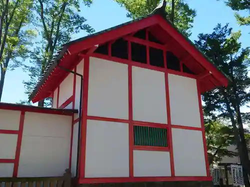 諏訪八幡神社の本殿