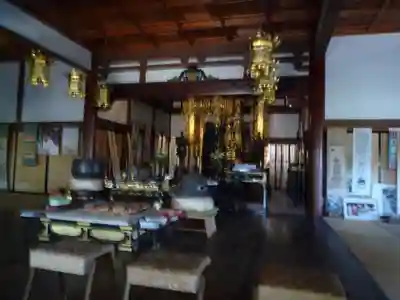 万蔵院の本殿・本堂