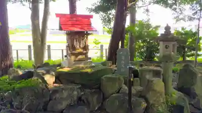 神明神社(箕輪神明神社)の末社・摂社